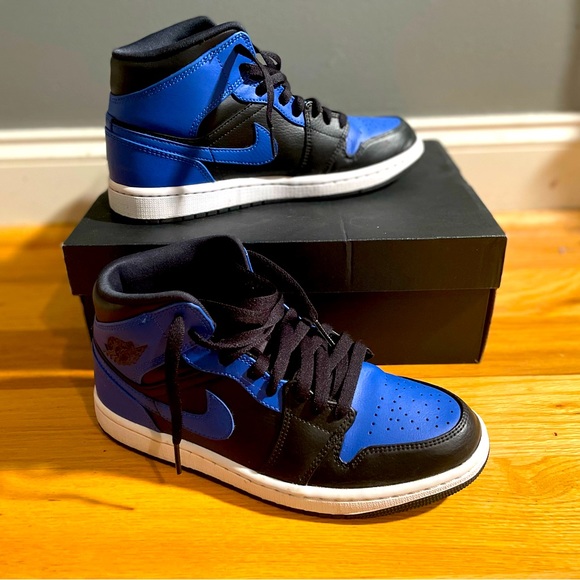 Perfect condition, only worn twice! basically brand new :) - Picture 1 of 3